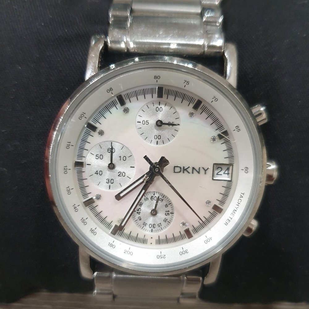 DKNY Watch (Authentic) - Picture 2 of 14